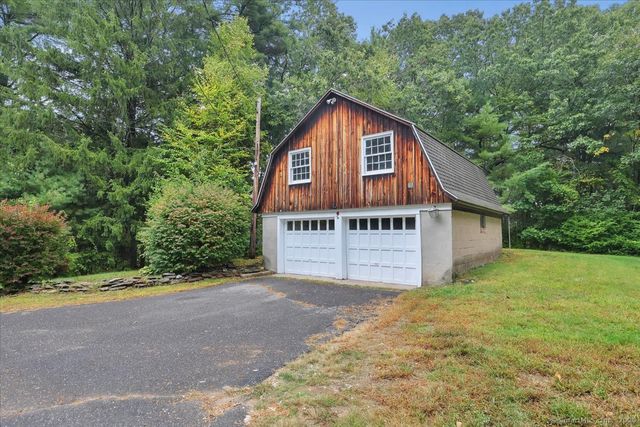 25 Bolleswood Lane, Avon, CT 06001