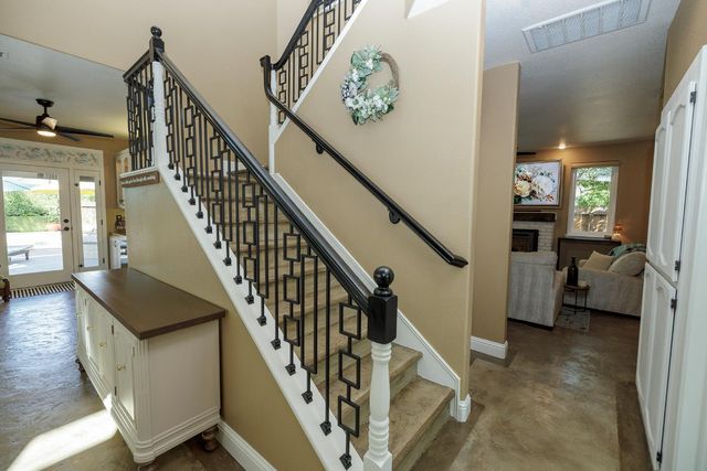 227 Van Dyken Way, Ripon, CA 95366