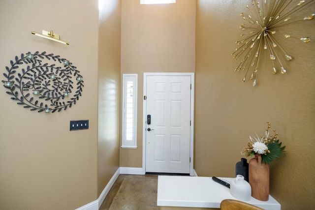 227 Van Dyken Way, Ripon, CA 95366