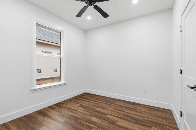 1413 Ridgeview Circle, Granbury, TX 76048