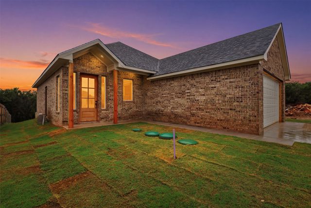 1413 Ridgeview Circle, Granbury, TX 76048