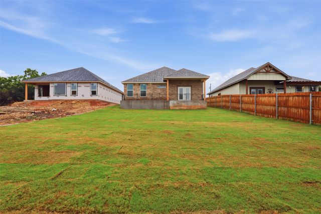 1413 Ridgeview Circle, Granbury, TX 76048
