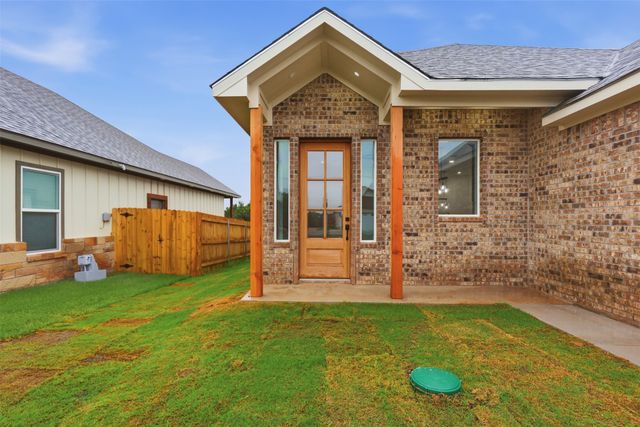 1413 Ridgeview Circle, Granbury, TX 76048
