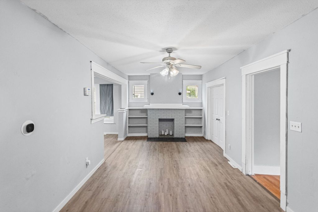 Image 11 of property listing at 518 Cedar Street, Centralia, IL 62801