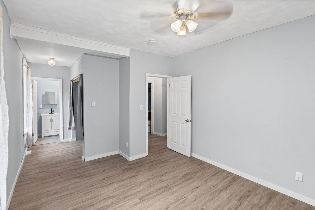 Image 23 of property listing at 518 Cedar Street, Centralia, IL 62801
