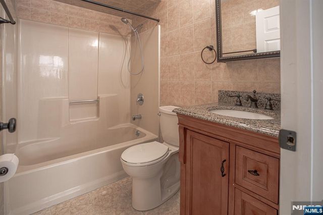 31 Fairmount Avenue 6A, Hackensack, NJ 07601
