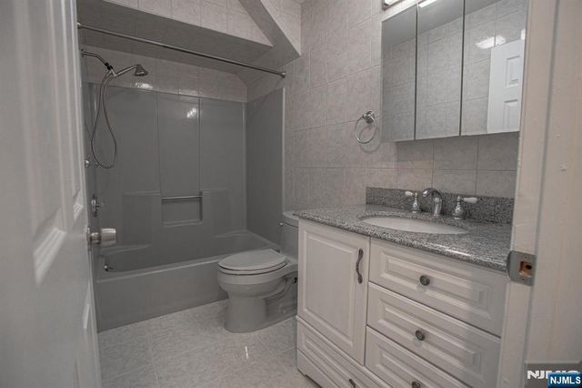31 Fairmount Avenue 6A, Hackensack, NJ 07601