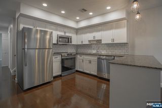 31 Fairmount Avenue 6A, Hackensack, NJ 07601
