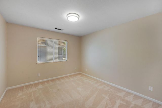 5504 Coronawood Ln, Carmichael, CA 95608