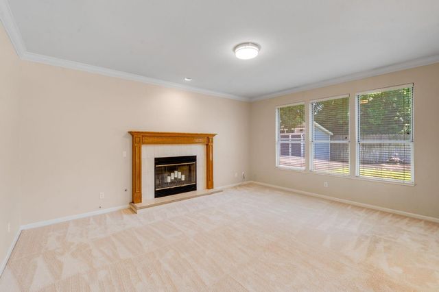 5504 Coronawood Ln, Carmichael, CA 95608
