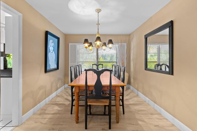 8730 Lake Dasha Terrace, Plantation, FL 33324