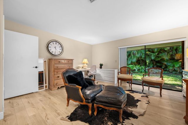 8730 Lake Dasha Terrace, Plantation, FL 33324