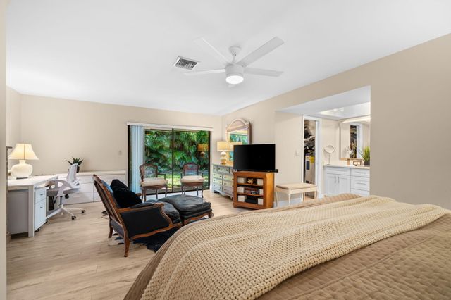 8730 Lake Dasha Terrace, Plantation, FL 33324