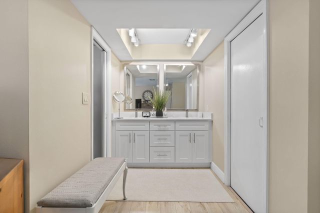 8730 Lake Dasha Terrace, Plantation, FL 33324