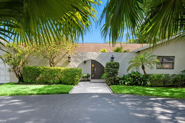 8730 Lake Dasha Terrace, Plantation, FL 33324