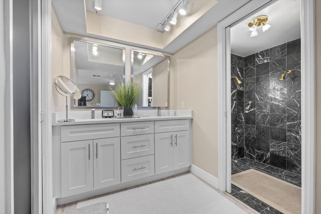 8730 Lake Dasha Terrace, Plantation, FL 33324