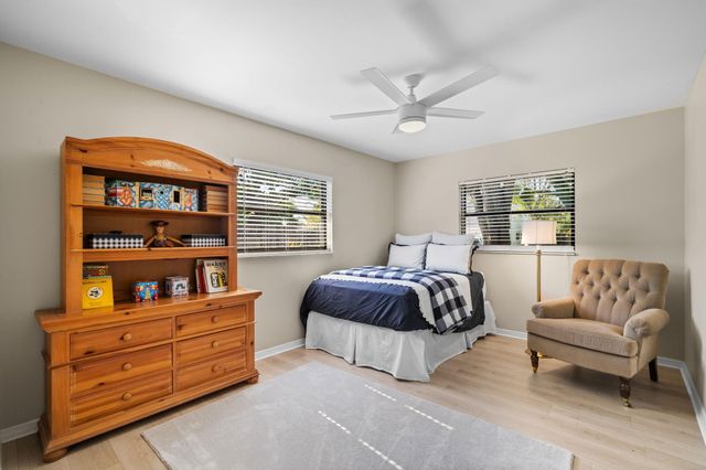 8730 Lake Dasha Terrace, Plantation, FL 33324