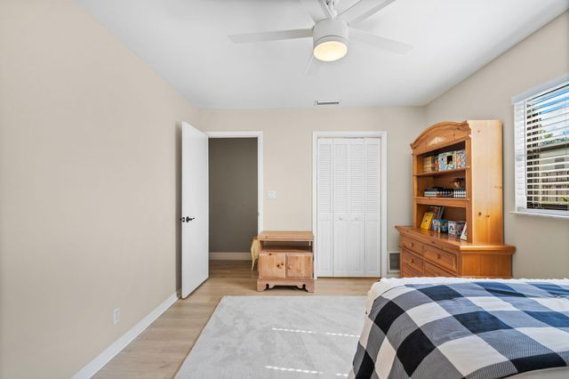 8730 Lake Dasha Terrace, Plantation, FL 33324