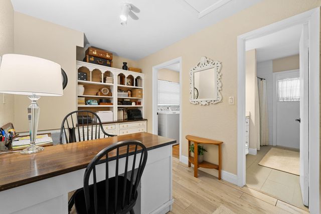 8730 Lake Dasha Terrace, Plantation, FL 33324