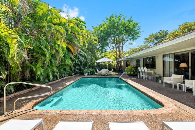 8730 Lake Dasha Terrace, Plantation, FL 33324