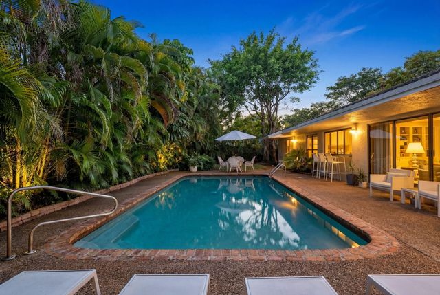 8730 Lake Dasha Terrace, Plantation, FL 33324