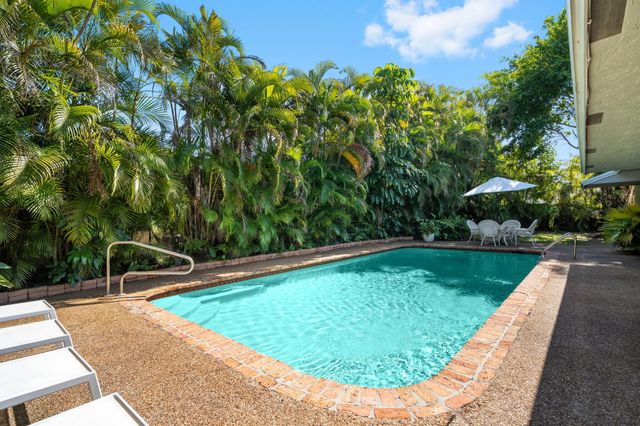 8730 Lake Dasha Terrace, Plantation, FL 33324