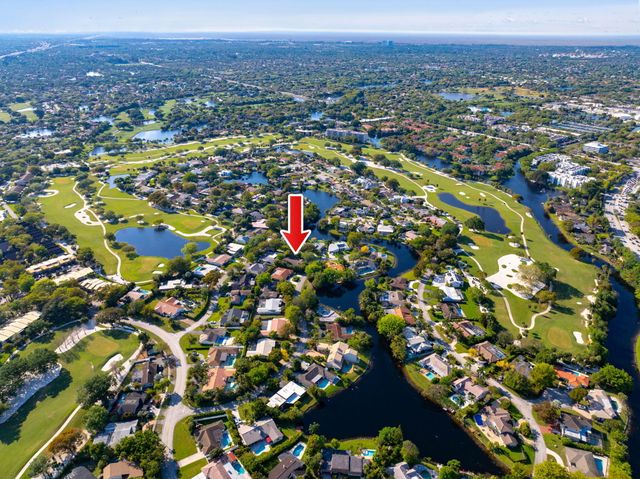 8730 Lake Dasha Terrace, Plantation, FL 33324