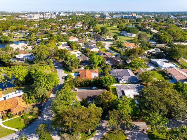 8730 Lake Dasha Terrace, Plantation, FL 33324