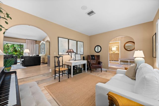 8730 Lake Dasha Terrace, Plantation, FL 33324