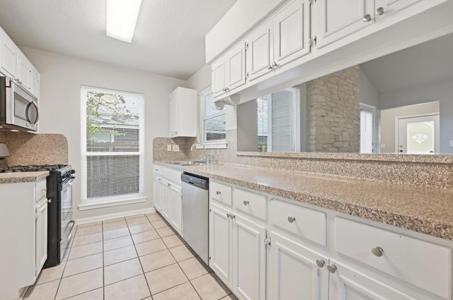2514 Howellwood WAY B, Austin, TX 78748