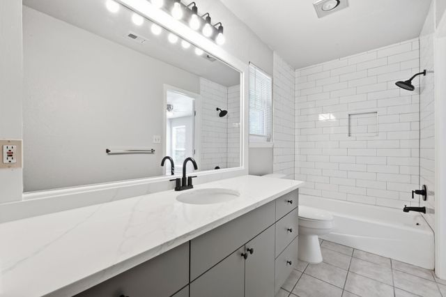 2514 Howellwood WAY B, Austin, TX 78748