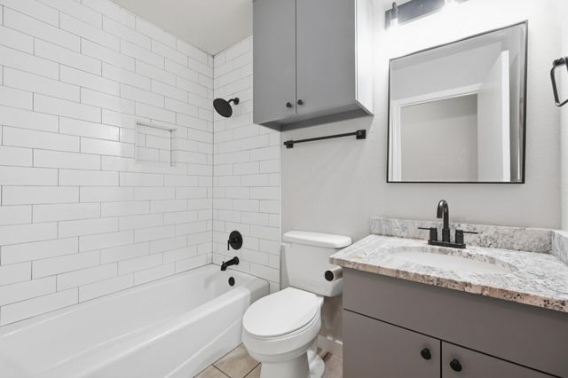 2514 Howellwood WAY B, Austin, TX 78748