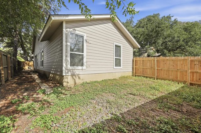 2514 Howellwood WAY B, Austin, TX 78748