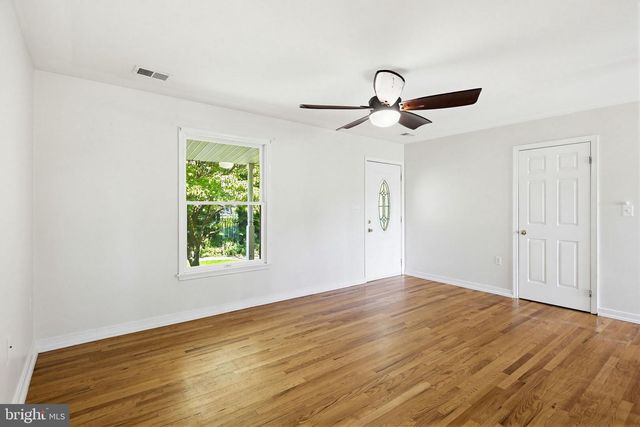 2621 BRADDOCK RD, Mount Airy, MD 21771