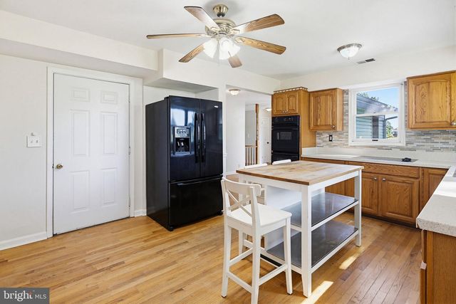 2621 BRADDOCK RD, Mount Airy, MD 21771