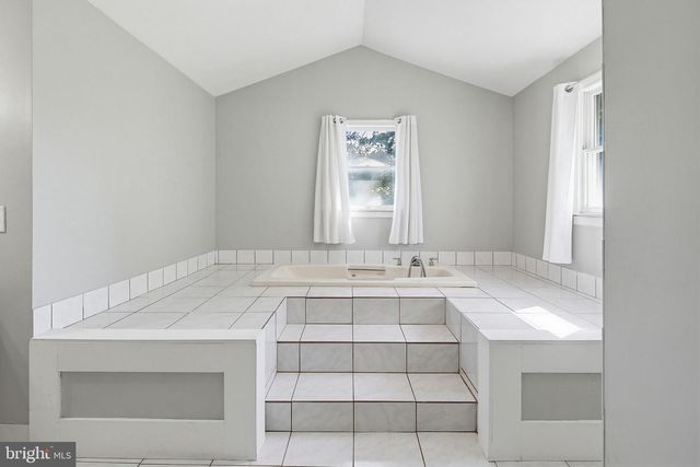 2621 BRADDOCK RD, Mount Airy, MD 21771