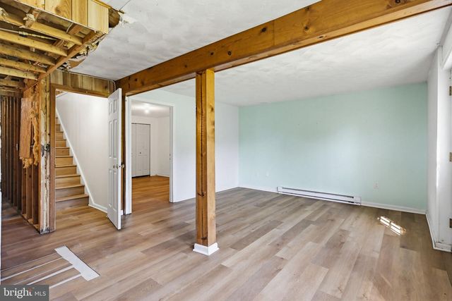 2621 BRADDOCK RD, Mount Airy, MD 21771