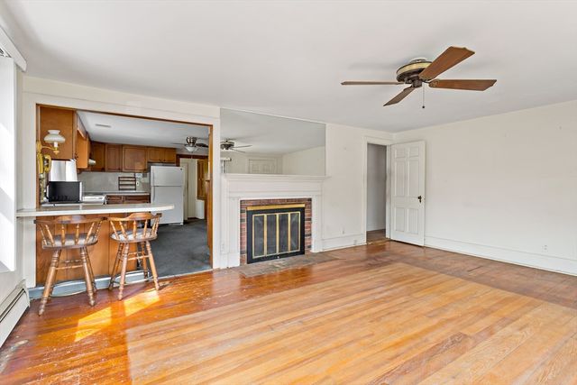 404 Sandwich Road, Falmouth, MA 02536