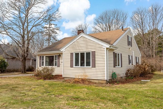 404 Sandwich Road, Falmouth, MA 02536