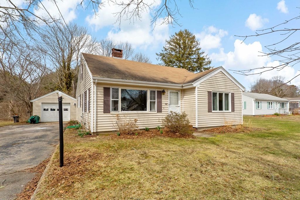 404 Sandwich Road, Falmouth, MA 02536