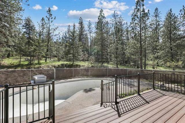 15010 E Shelley Ct, Veradale, WA 99037