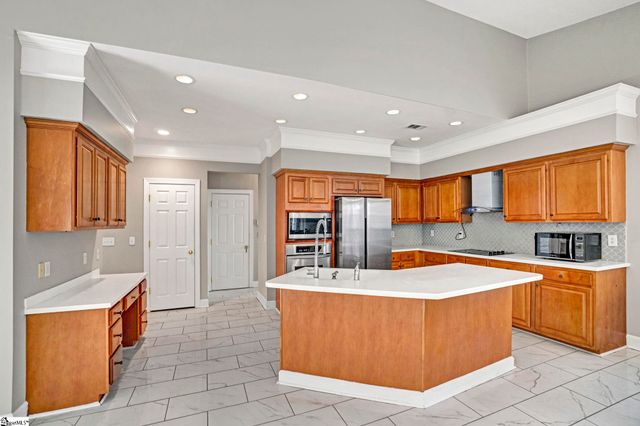 338 Ascot Ridge Lane, Greer, SC 29650