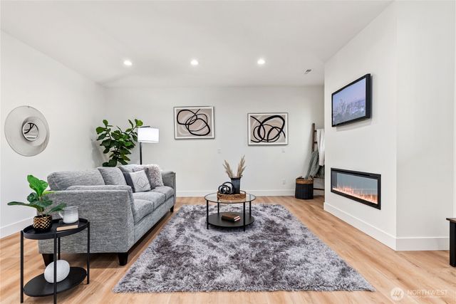 15809 239th Street E, Graham, WA 98338