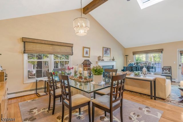 15 Dexter Dr N, Bernards Twp., NJ 07920