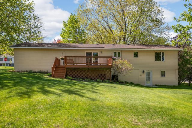 19055 Jordan Trail, Lakeville, MN 55044