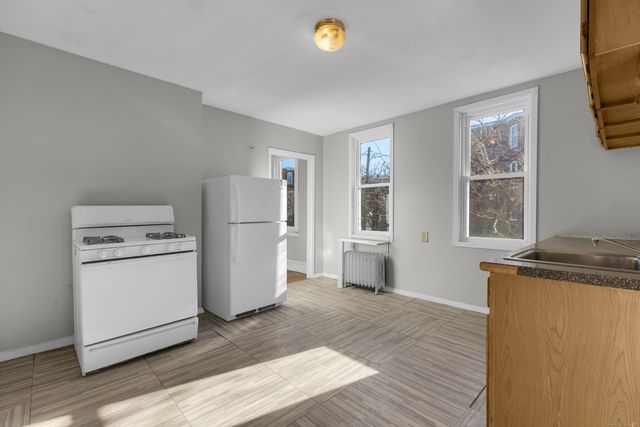 143 Putnam Street, Hartford, CT 06106