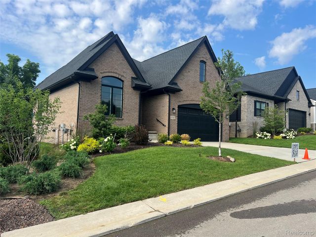 47443 Verona Ct, Plymouth Charter Township, MI 48170