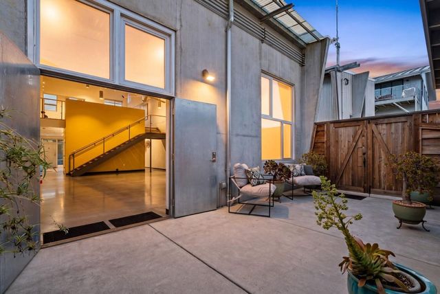 108 High Road, Santa Cruz, CA 95060
