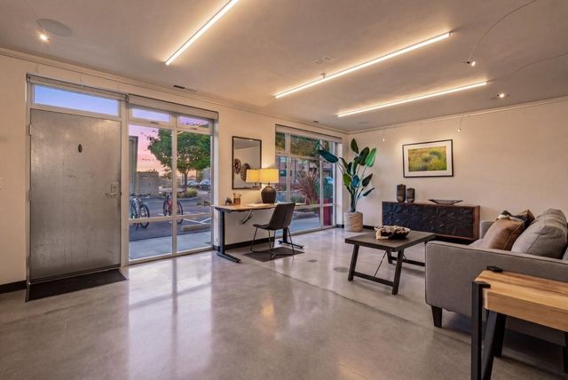 108 High Road, Santa Cruz, CA 95060