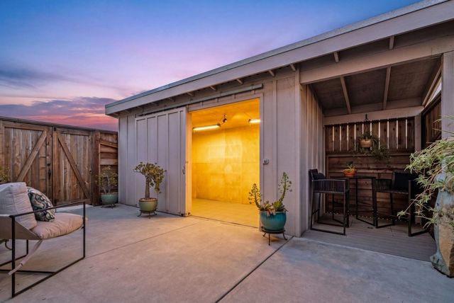 108 High Road, Santa Cruz, CA 95060